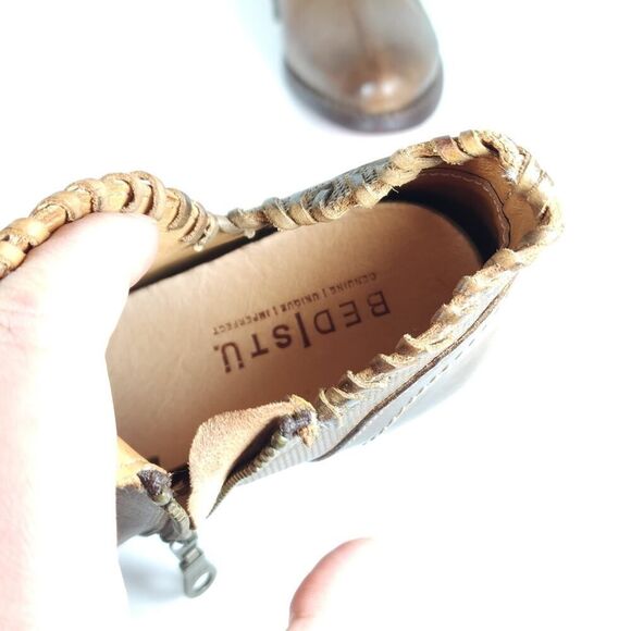 BedStu Women's Carla US6,5 Brown Leather Distressed Whipstitch Heel Ankle Boots - Picture 13 of 14